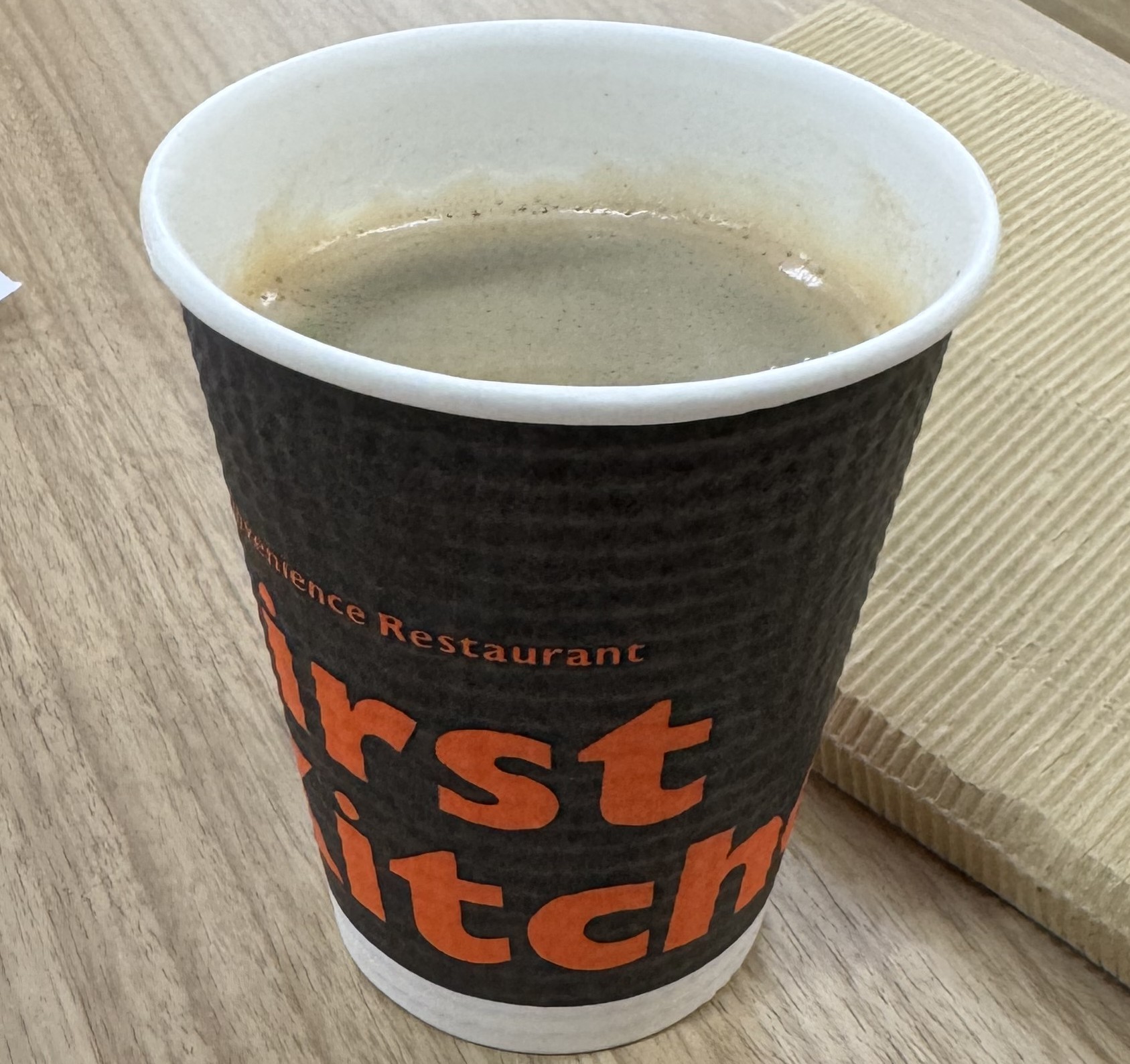 ファーストフードのコーヒー
